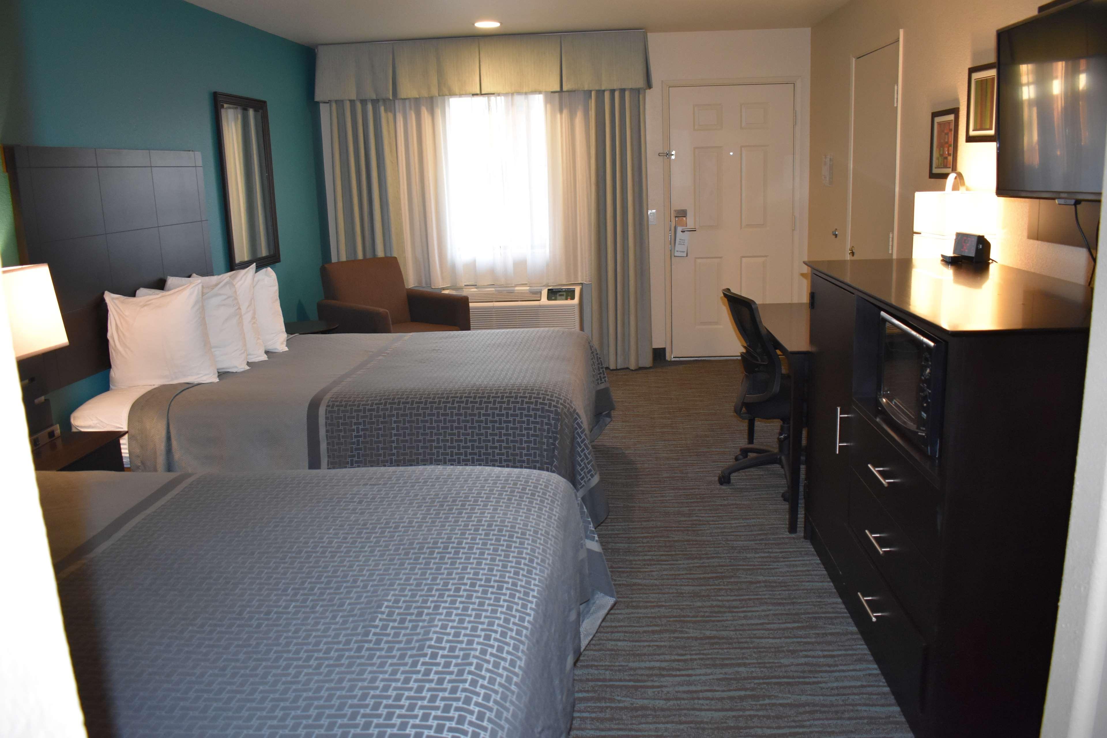 Best Western Apricot Inn Chaney Ranch Exterior photo